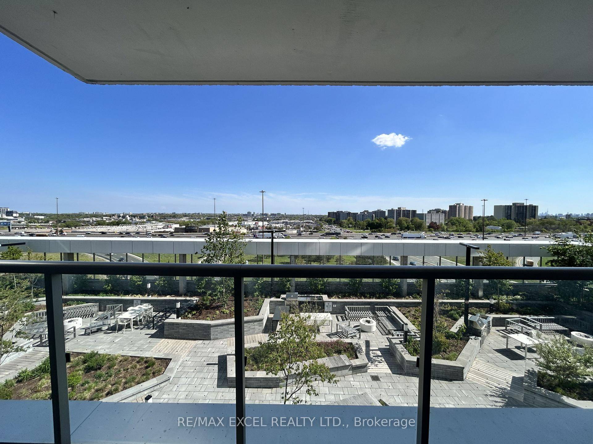 Experience upscale urban living in this luxurious, 2 bedroom, 2 bathroom corner unit featuring two spacious balconies and an open concept layout.