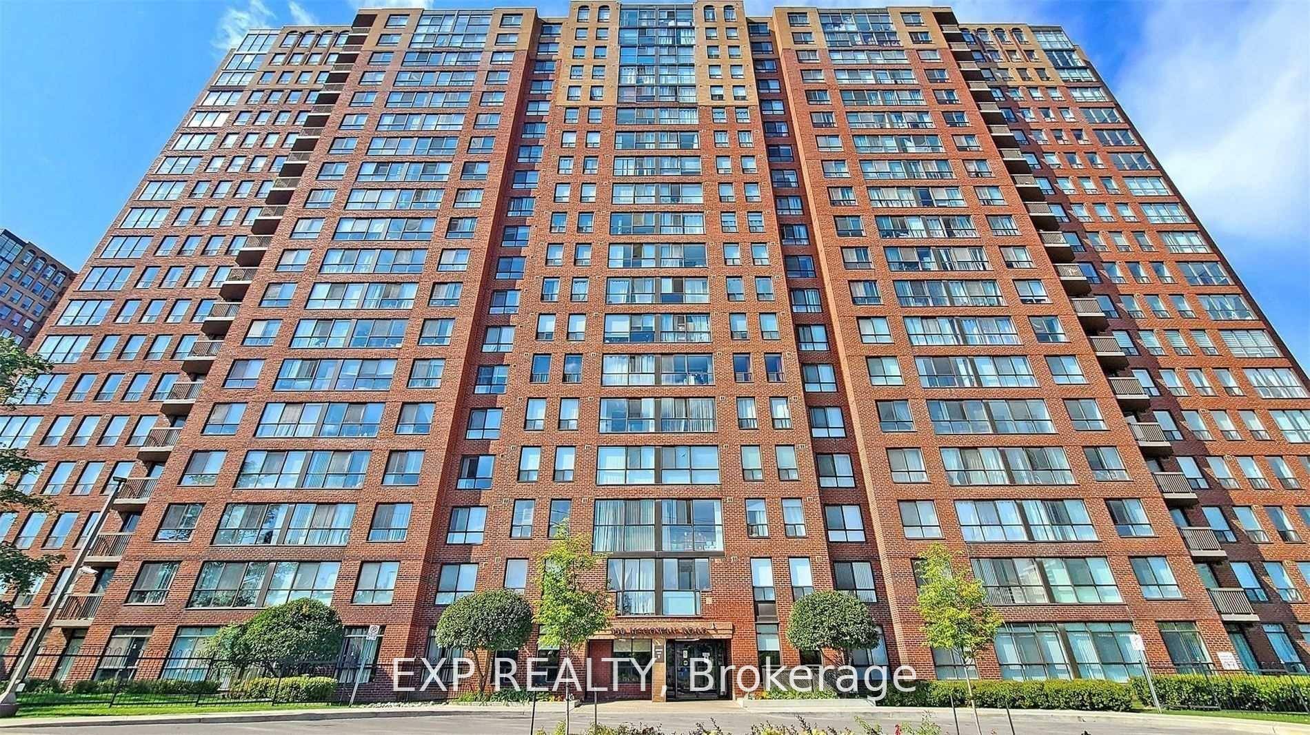 Location ! Location ! Rarely Available 3 1 Bedroom Condo For Sale In A Great Location.