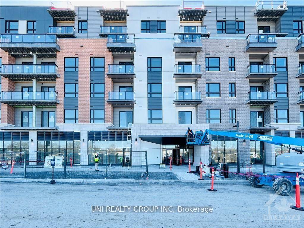 Be the premier of this top tier, newly constructed 1 bedroom chic condo unit in the scenic WaterRidge Development !