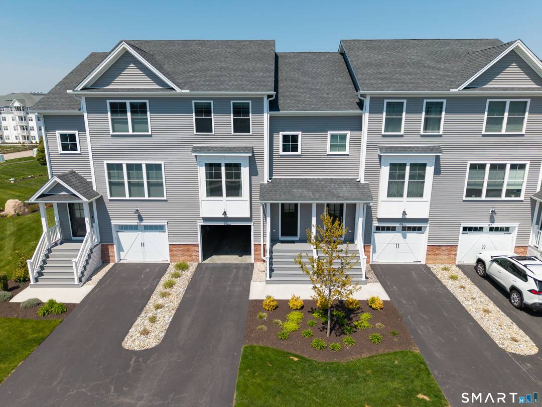 BEST AND FINAL 5 16 26 9 00pm Stunning townhome in Perkins Reserve !