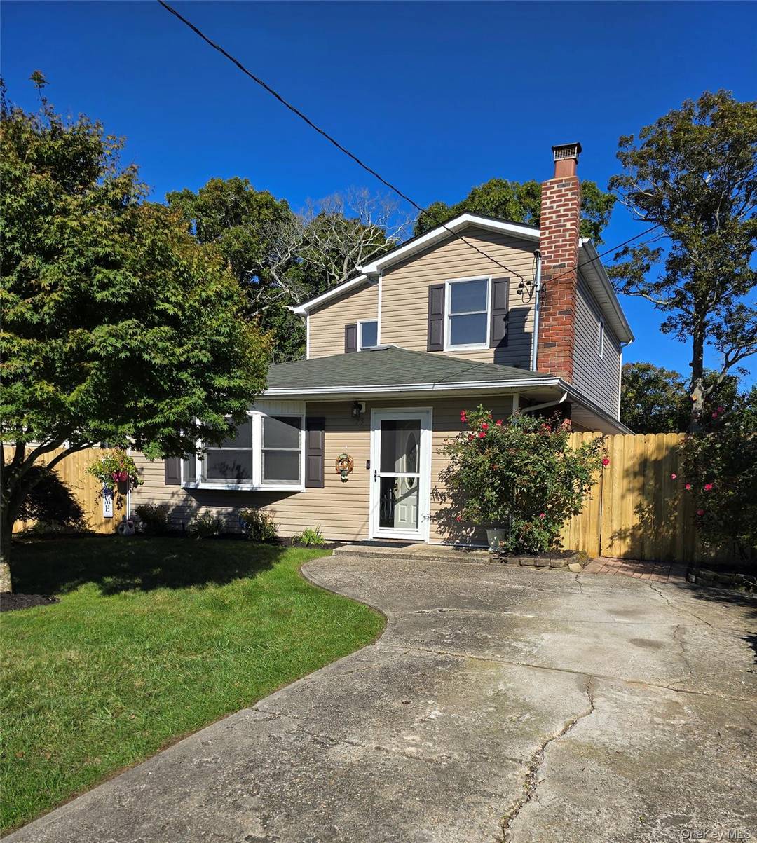 This spacious Colonial offers 4 Bedrooms with A bonus room could be used as office or 5th bedroom and 2 Full baths.