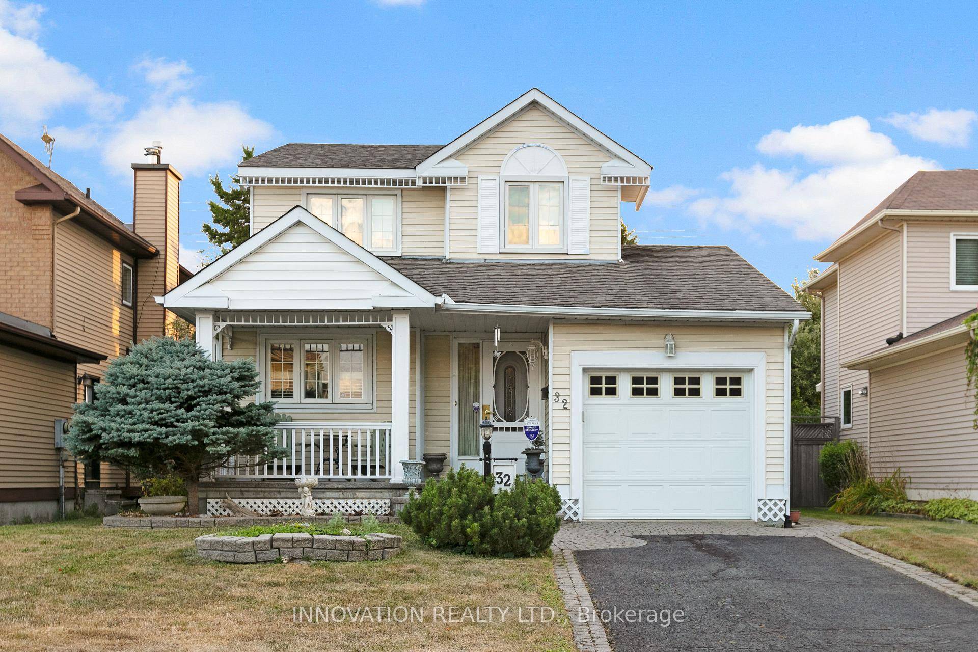 Welcome to this delightful 3 bedroom home with an attached 1 car garage, ideally located in one of Barrhavens most desirable neighborhoods.