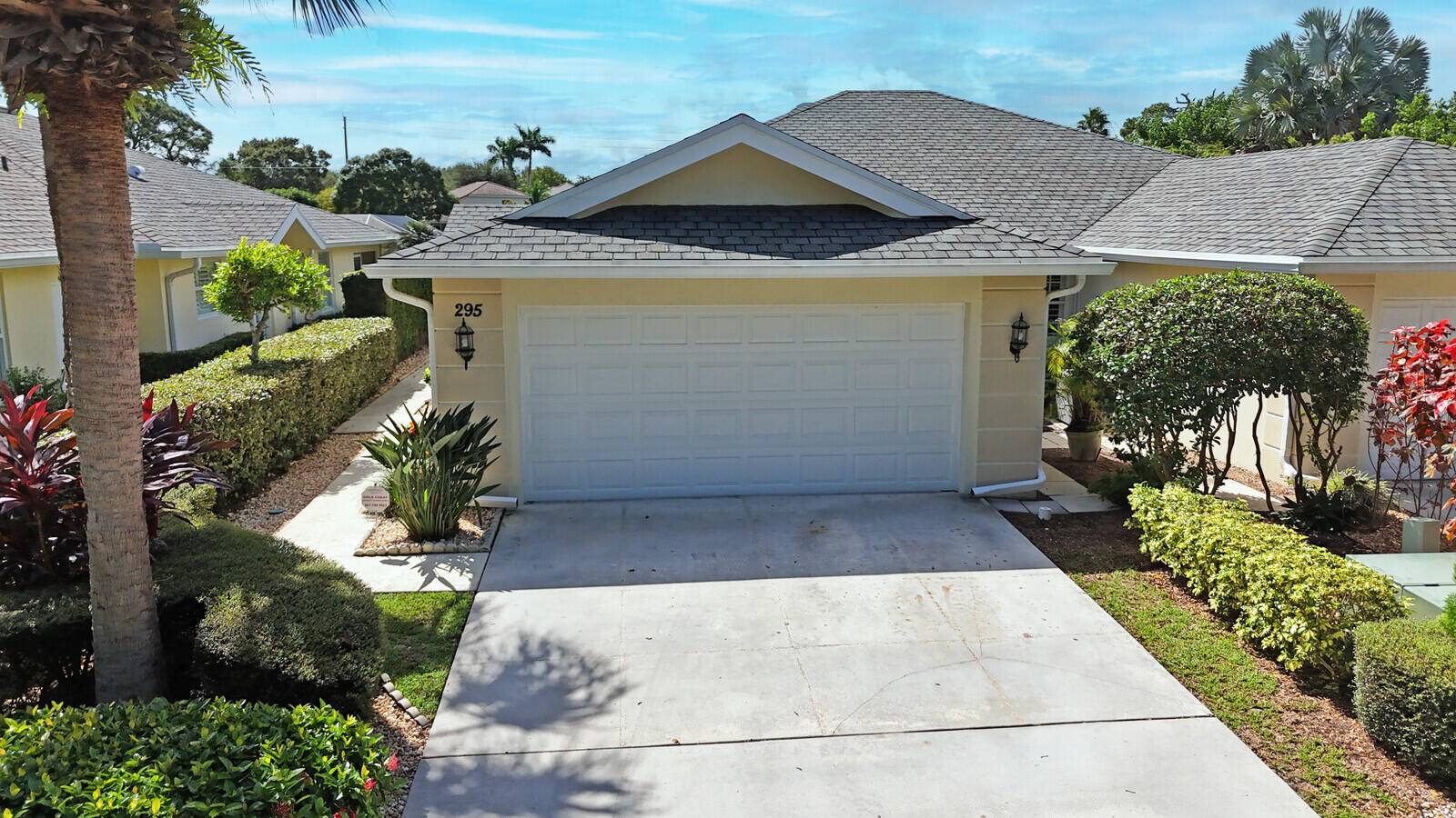 Enjoy golf course views from this bright and airy one story CBS pool home and no high golf fees !
