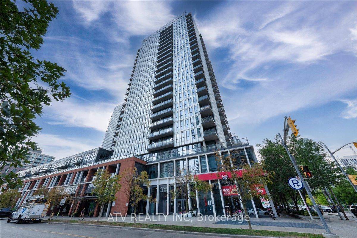 Bright And Spacious 1 Bdrm Suite With Perfect Blend Of Layout amp ; Location In The Heart Of Regent Park.