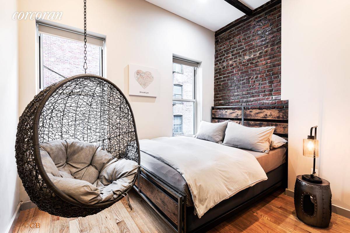 Fully furnished unfurnished 2 Master bedrooms 2 full bathrooms with 3 separate entrances located in prime Williamsburg !