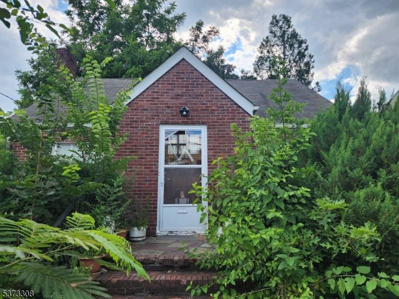 Contractors Welcome ; Brick cape cod in Clifton Lakeview section ; House needs to be totally gutted and has underground oil ; It has a LR, Kit, 4 BR and ...