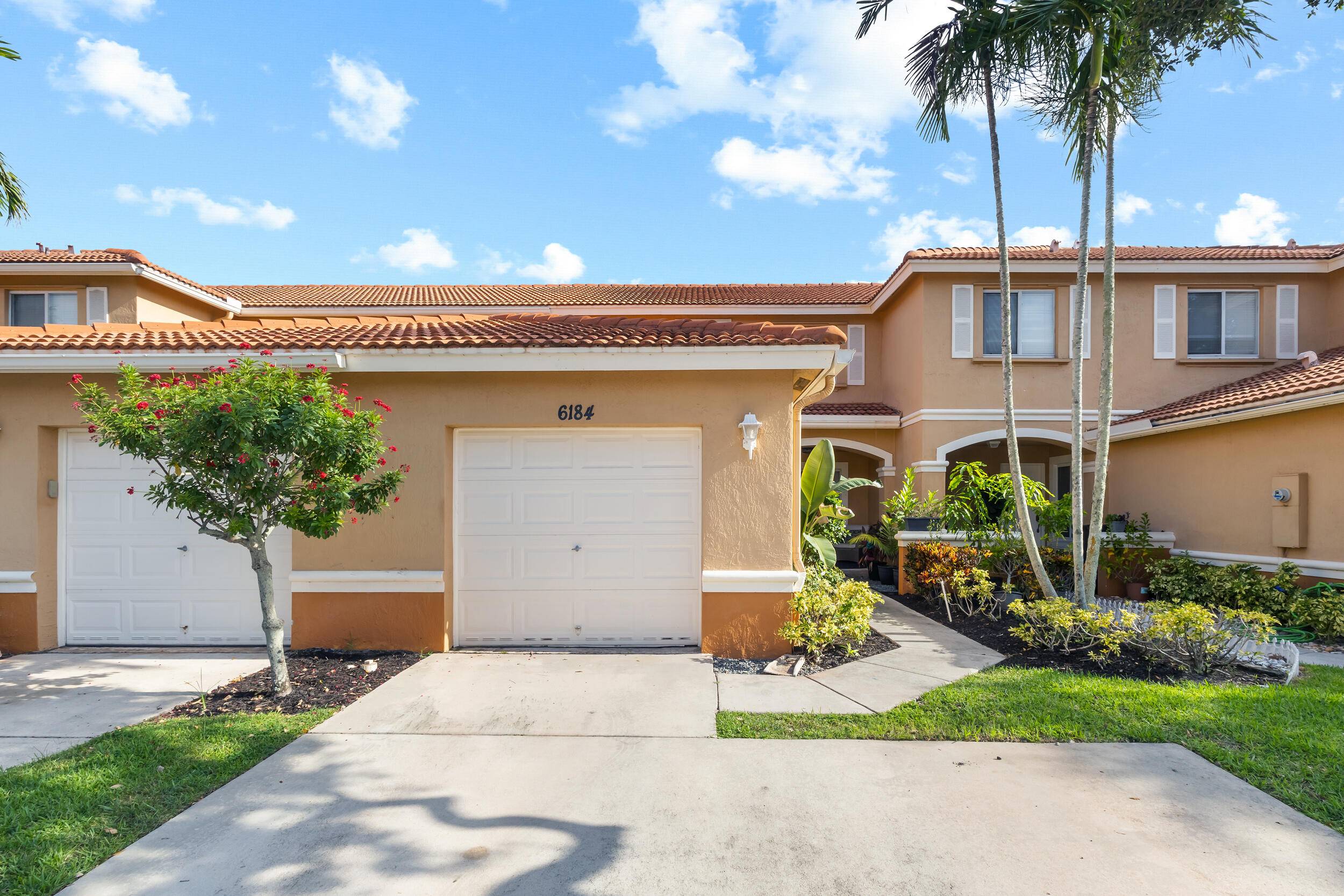 Sail Harbour is an outstanding townhouse community, known for being quiet, serene, and well maintained.