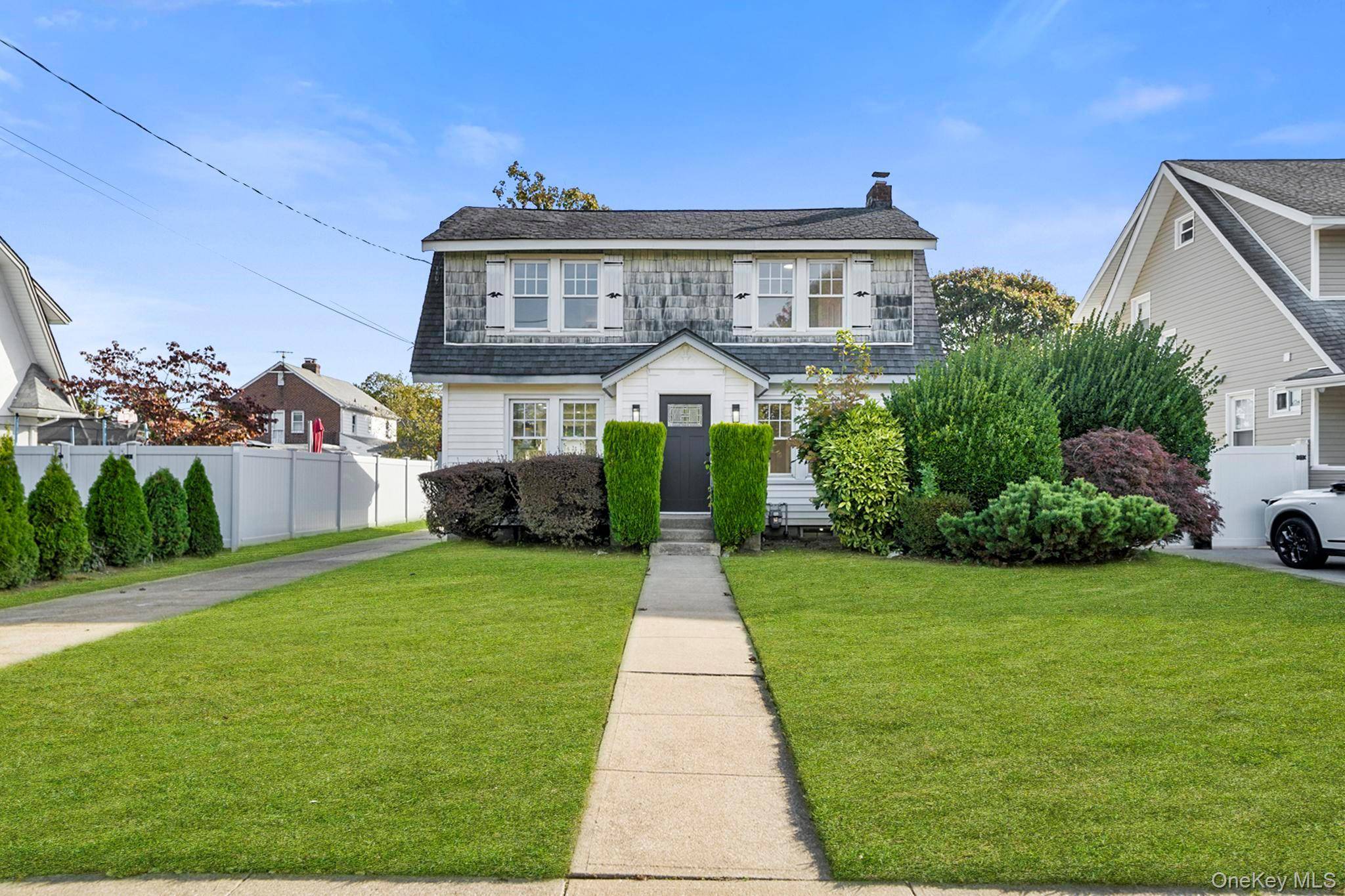 Don t miss this beautifully renovated 4 bedroom, 2 1 2 bath home !