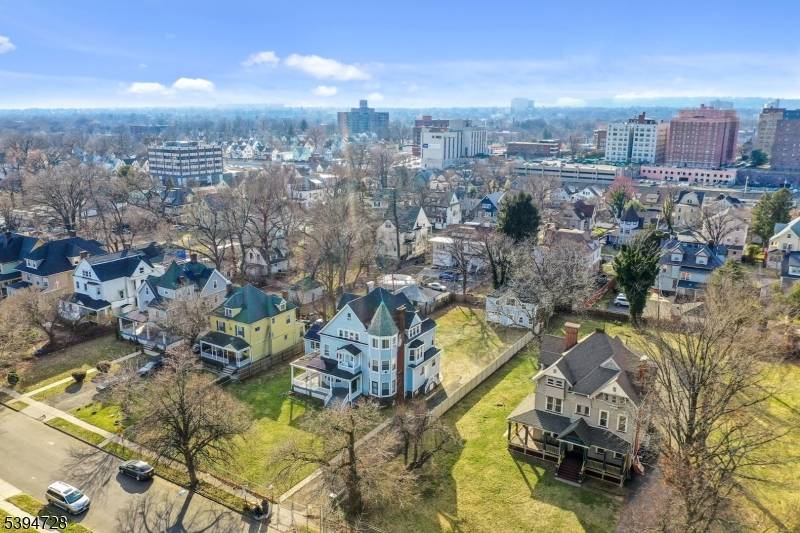 S Maple Ave East Orange City New Jersey Single-Story