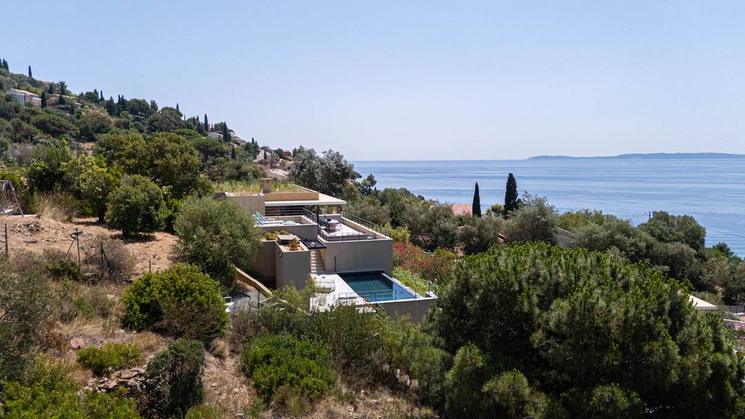 Lavandou - 2024 Contemporary Villa with Panoramic Sea Views – Just Steps from the Beach
