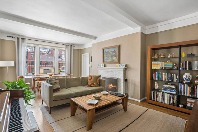 High floor One bedroom at 59 W 12th St Featuring an oversize chef's dream kitchen with an adjoining terrace perfect for growing fresh herbs and flowers.