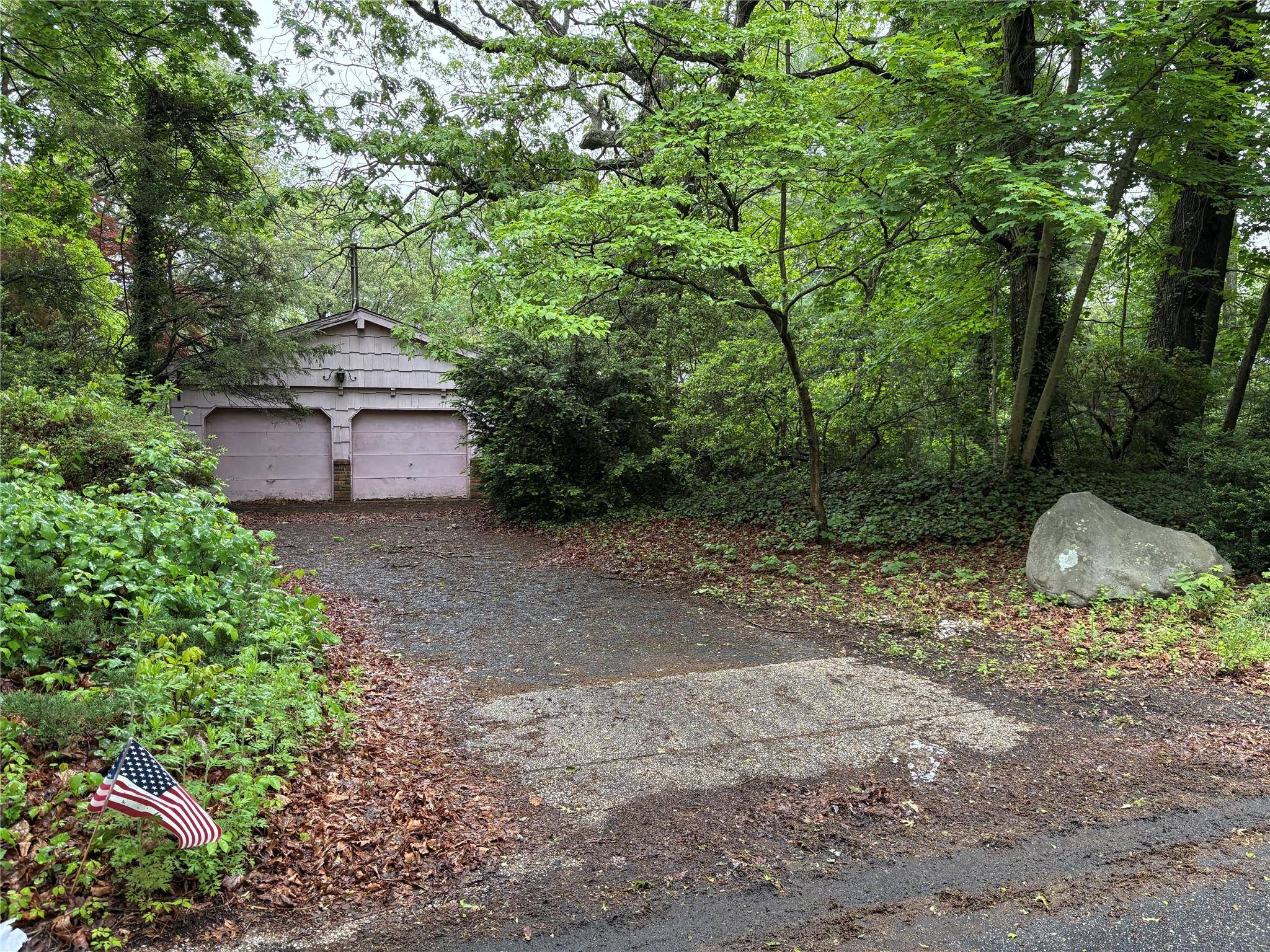 Opportunity Awaits in Dix Hills !