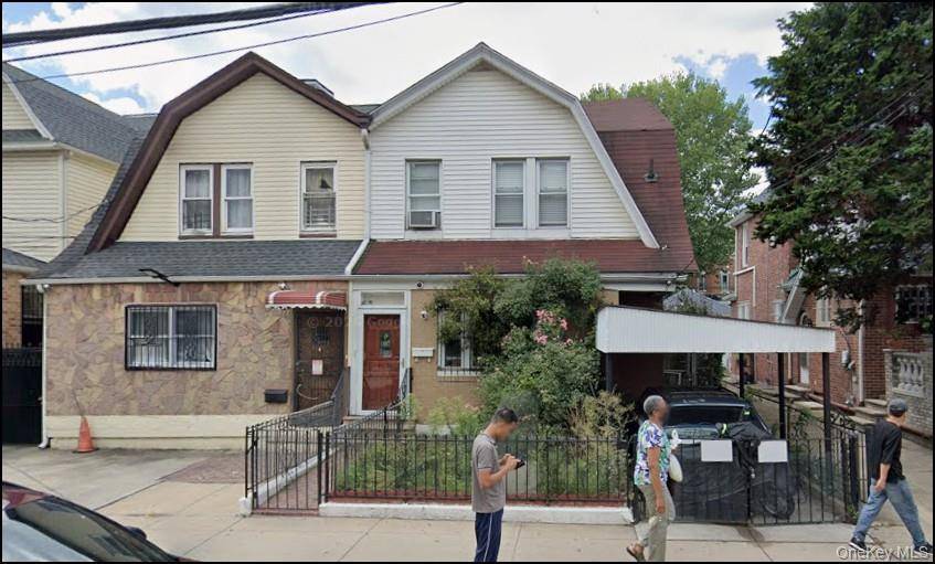 Spacious 2 Family Home in Elmhurst Discover exceptional this versastile, this well maintained 2 family home nestled in the heart of Elmhurst.