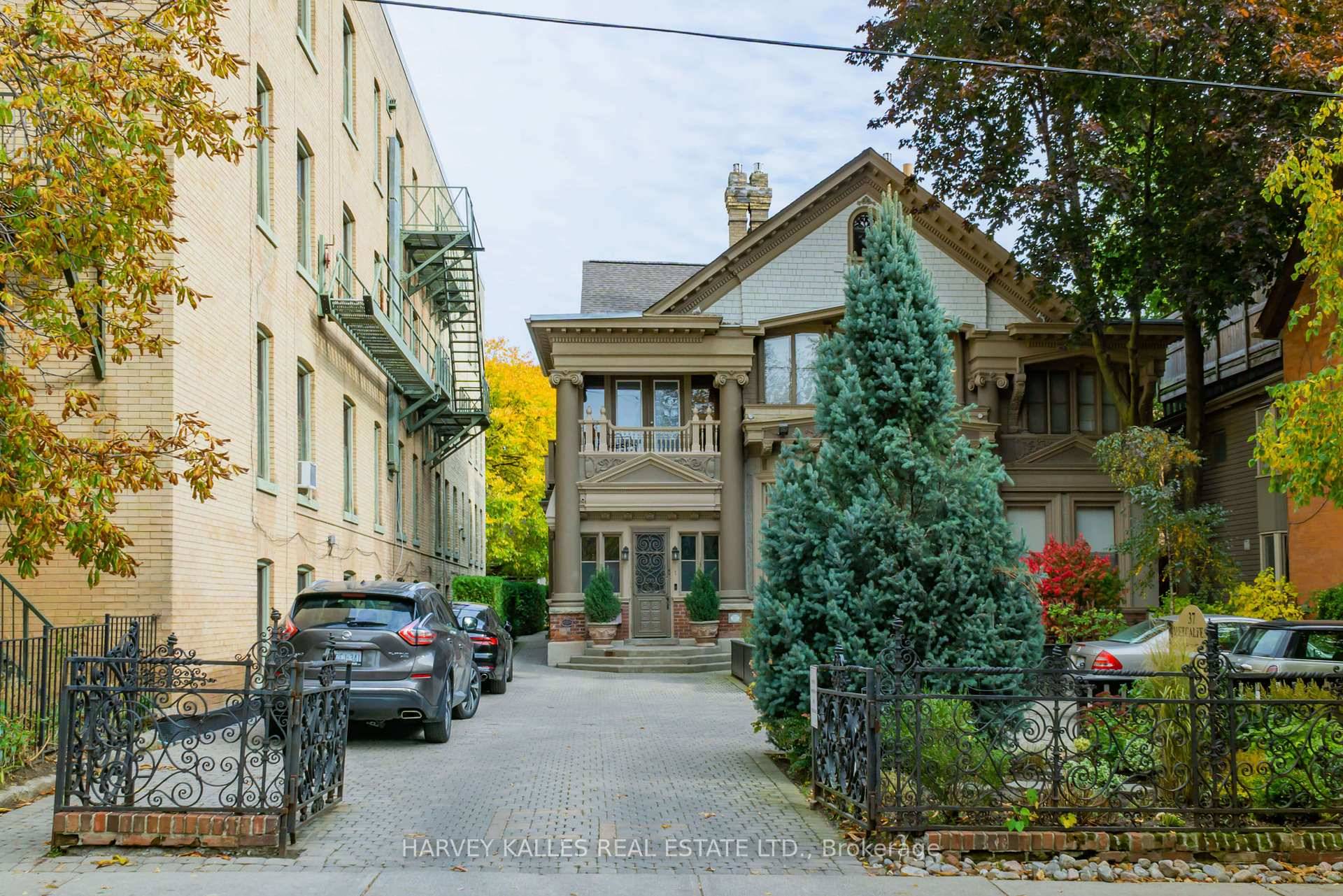 Hampton Mansion Stunning 2 Bedroom Tree Top Loft.