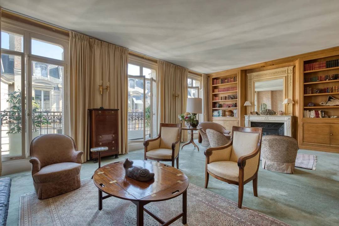 Paris 17th – Plaine Monceau – Apartment  244 SQM