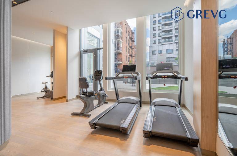 New development luxury condominium Penthouse 3 floor corner 2 bedrooms 1.