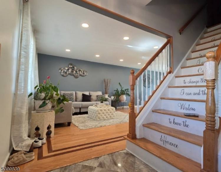 Elegant Spacious Colonial Home !