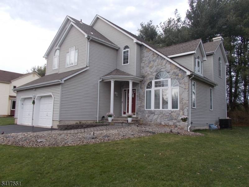 Welcome to this stunning colonial home ideally situated on a quiet cul de sac street.