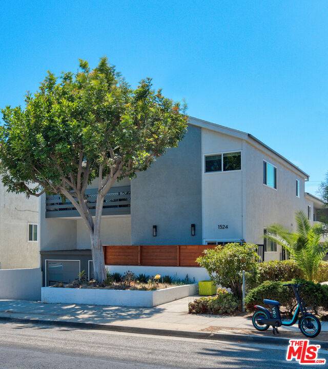 1524   Berkeley 3BR Santa Monica La