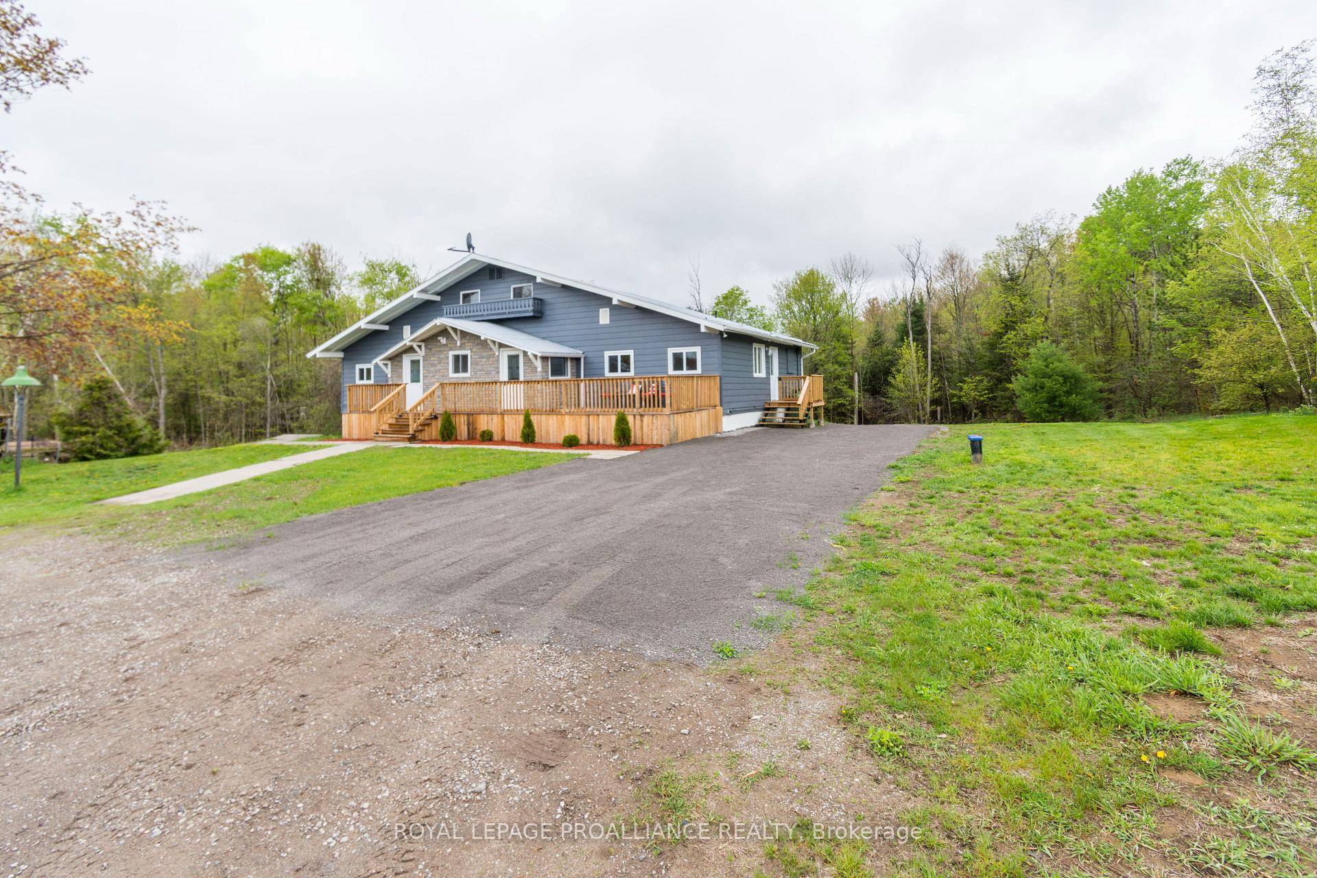 Newly renovated multi unit nestled between Tweed and Madoc, just a stone's throw from Highway 7.