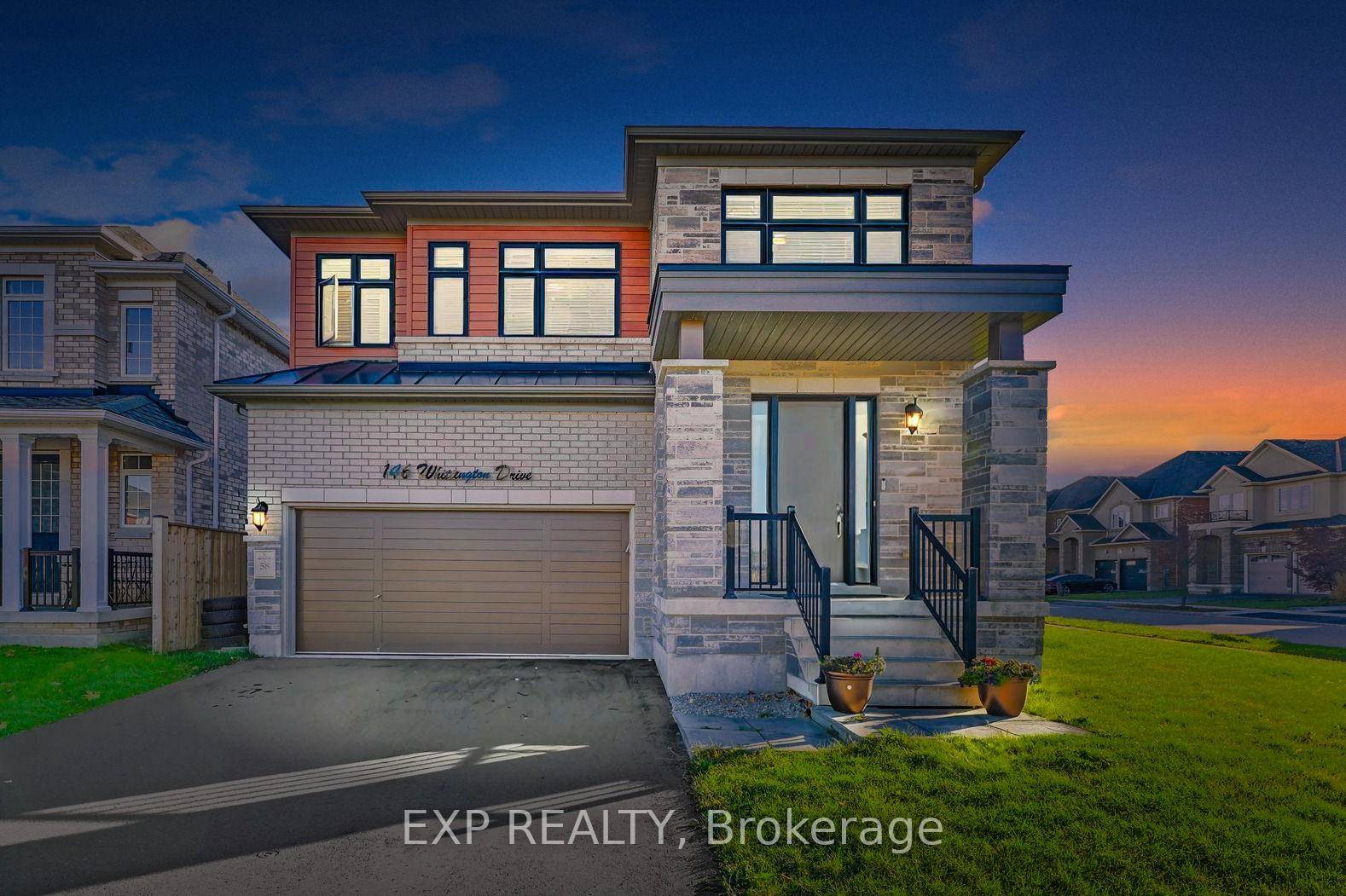 LARGE CORNER LOT ! Absolute show stopper situated in the highly sought after Meadowlands of Ancaster, only 5 years old, this Rosehaven home offers near 2, 800 sqft of thoughtfully ...