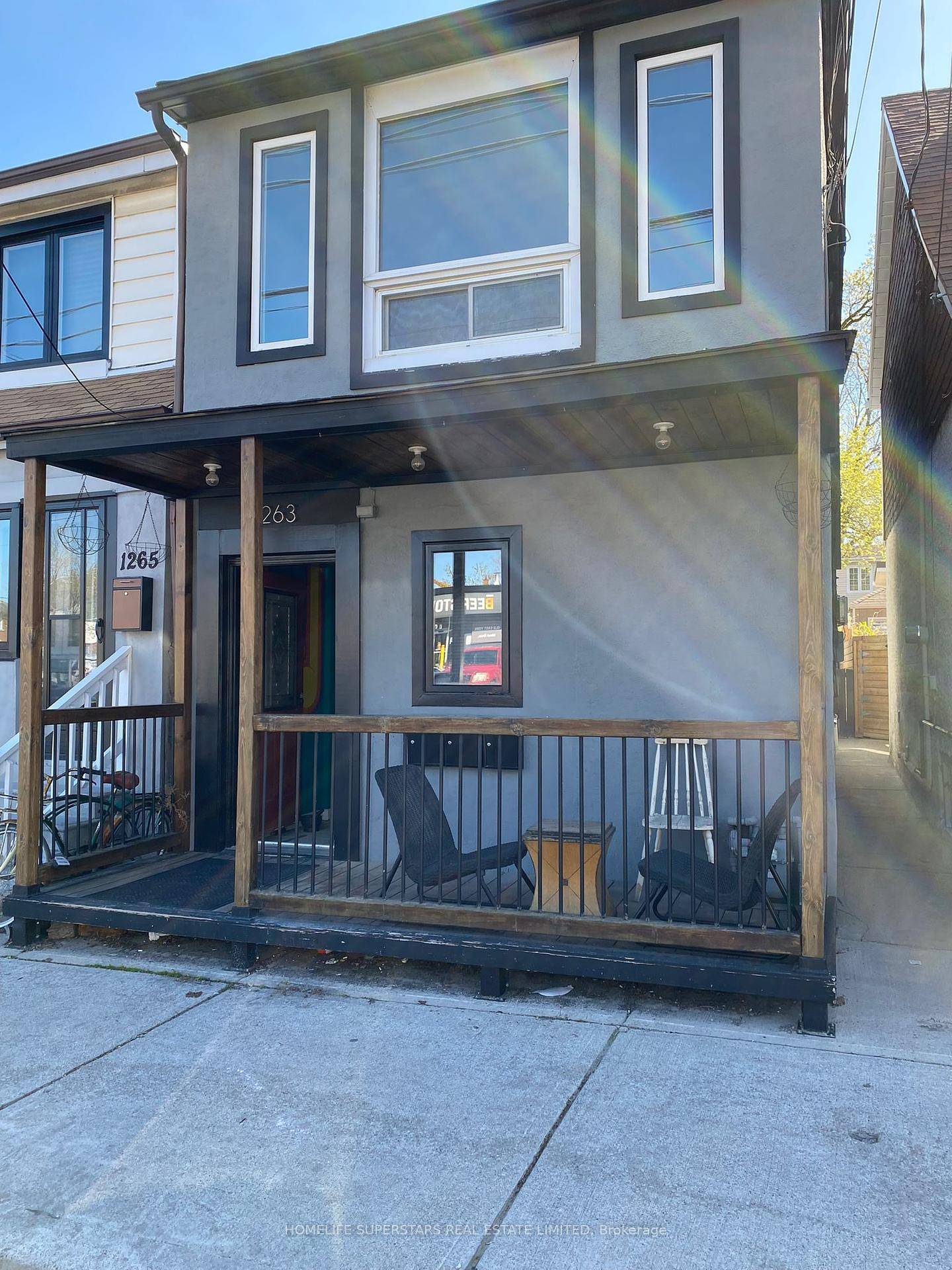 Detached Triplex Offers An Opportunity For Both Homeowners And Investors Alike.