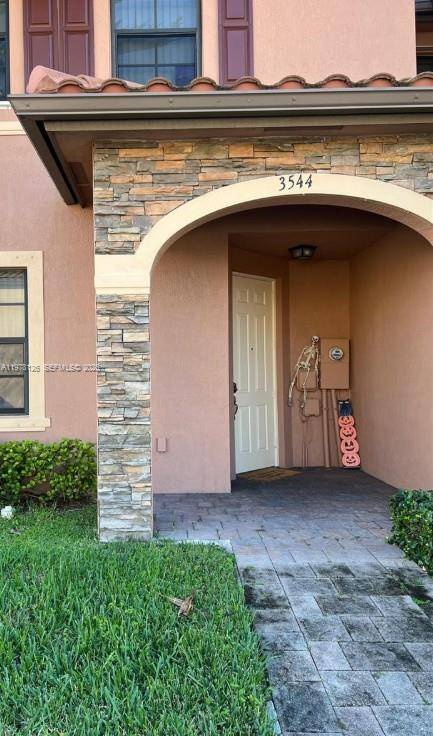 This is a Great 3 bedroom, 2.