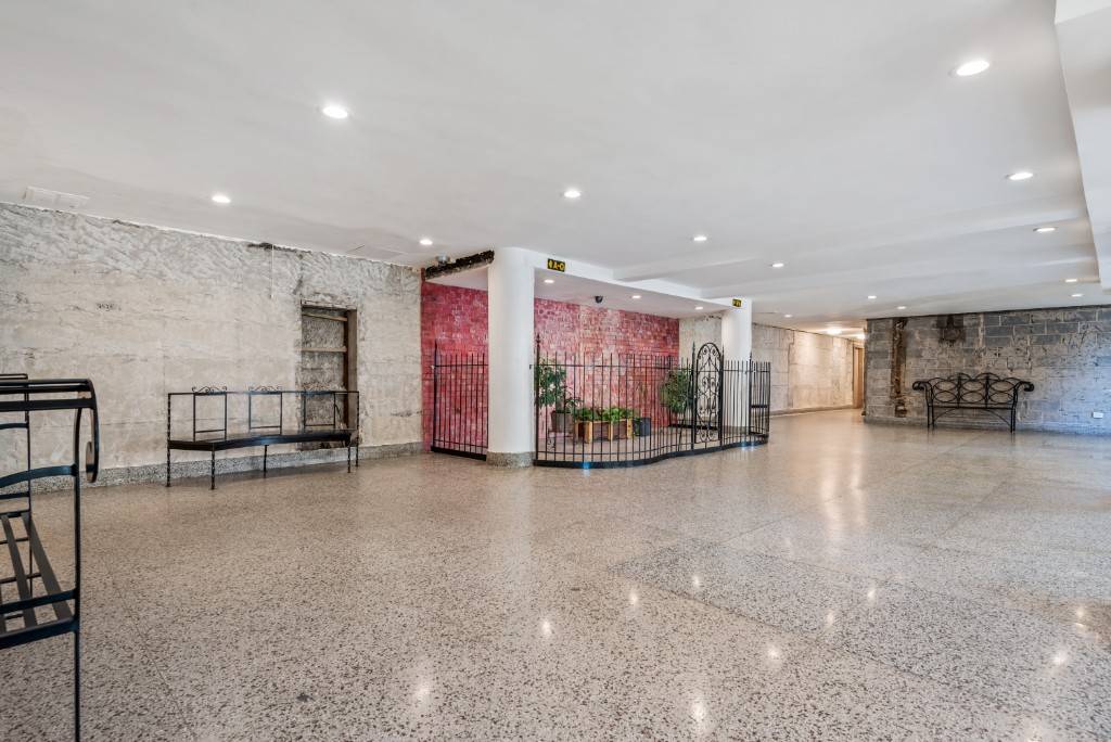 SPONSOR SALE NO BOARD APPROVAL REQUIRED Spacious 2 Bedroom, 1 Bathroom Apartment with Terrace Will be delivered empty not furnished Welcome to Henderson Apartments, perfectly situated in the heart of ...