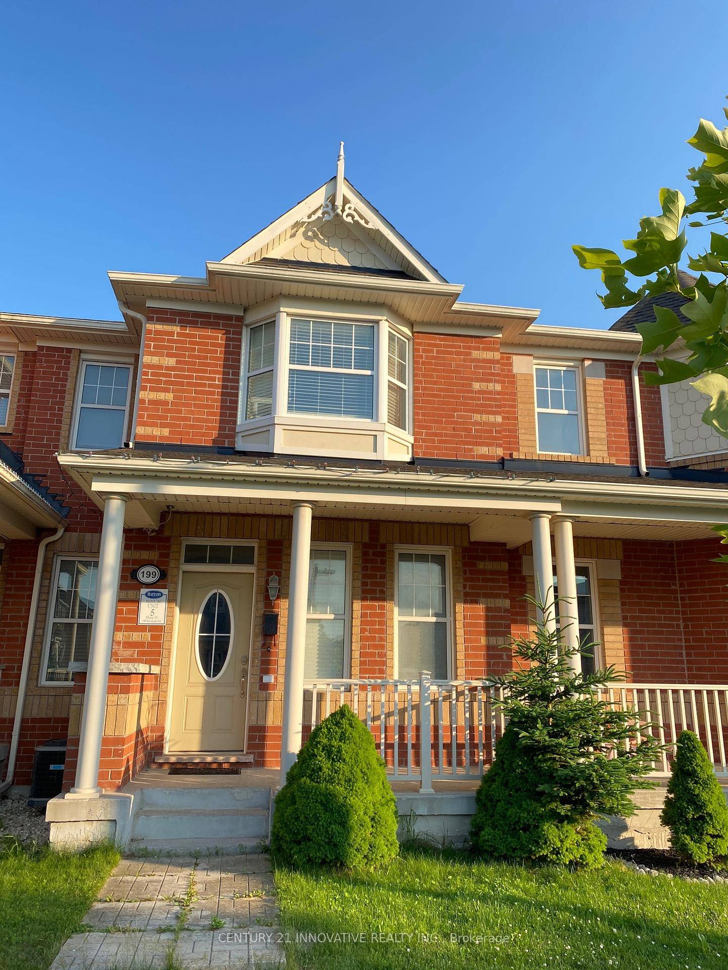 Beautiful 2 storey freehold town home for lease in prestigious Cornell.