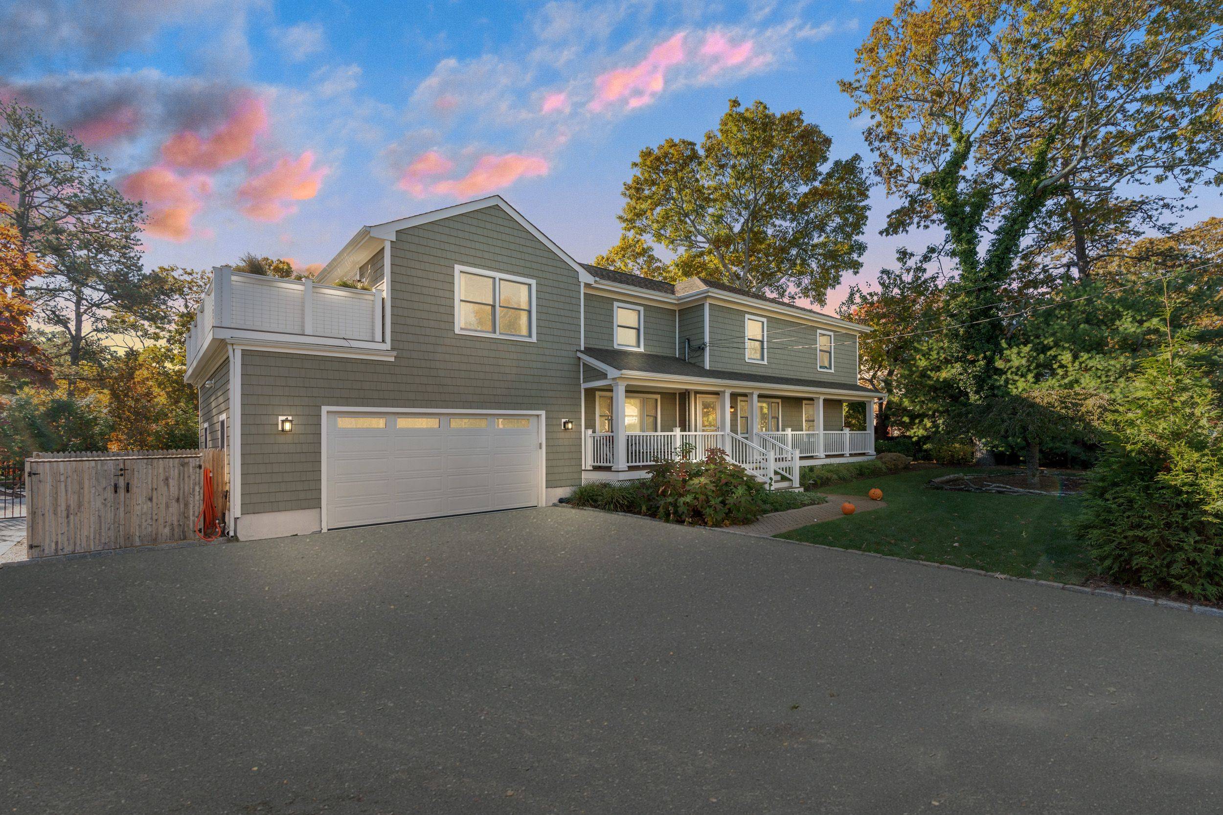  Three Properties next to each other on the Great Peconic Bay