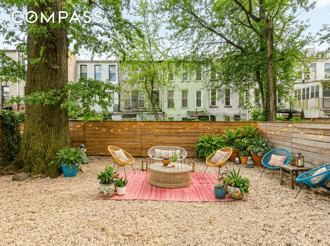 OPEN HOUSE NO APPOINTMENT NEEDED This 1, 296 sq ft two bedroom duplex offers 2.