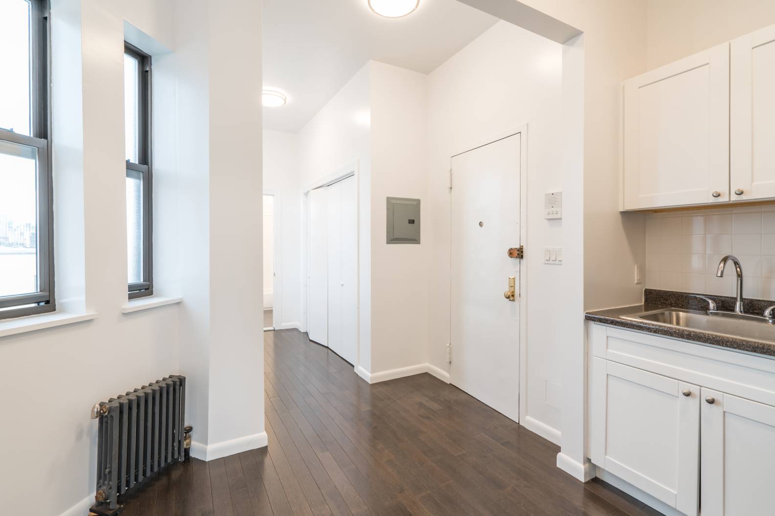 Gut renovated alcove studio in NoLita !