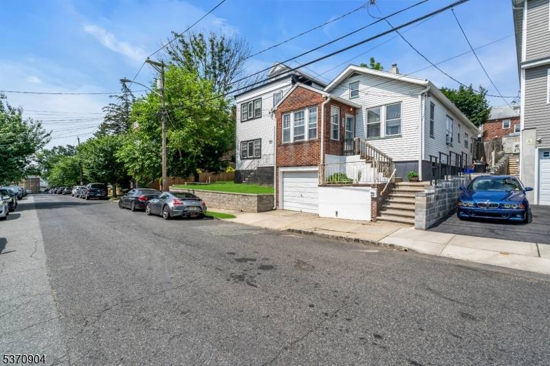 Don't miss this incredible opportunity !