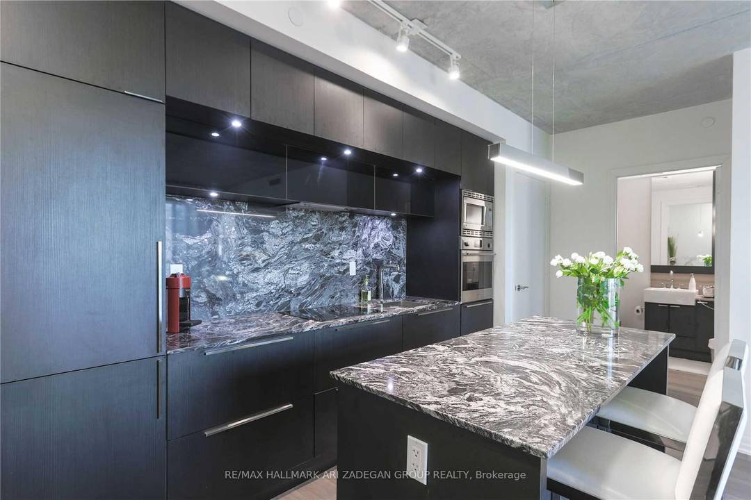 Experience upscale urban living at the iconic Bisha Hotel amp ; Residences with this beautifully appointed fully and professionally furnished 1 bedroom suite for lease at 88 Blue Jays Way, ...