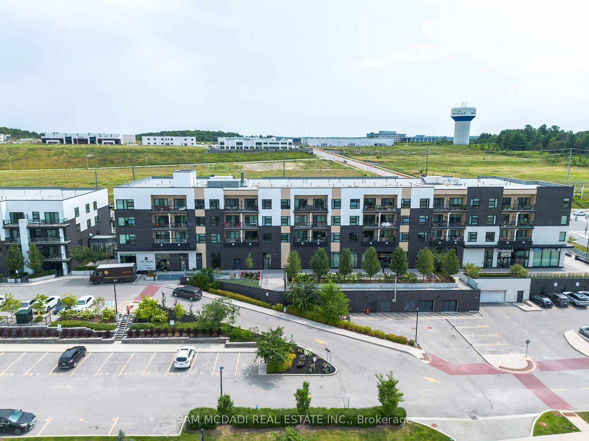 Welcome to The Arbors Auroras premier modern condominium community.