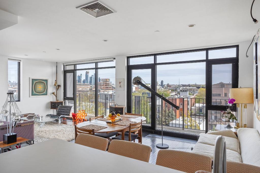 Enjoy SWEEPING VIEWS from every room in this spacious 2 bedroom, 2 bathroom home, in a desirable 10 unit boutique condo.