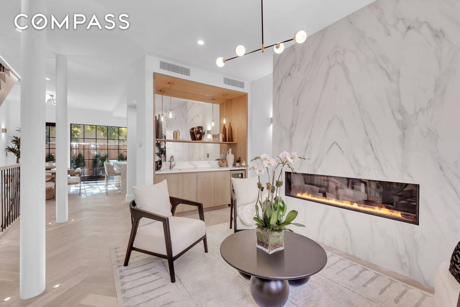 Welcome to 86 Bergen St, an exquisite townhouse situated at the vibrant cusp of Boerum Hill and Cobble Hill, Brooklyn.