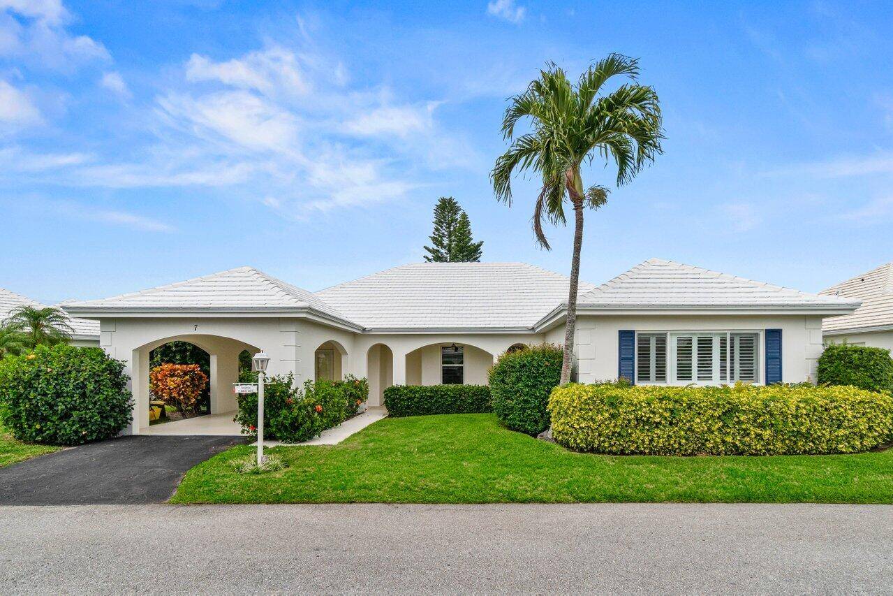 Stunning 3 bedroom Villa for rent in Delray Dunes Golf and Country Club.