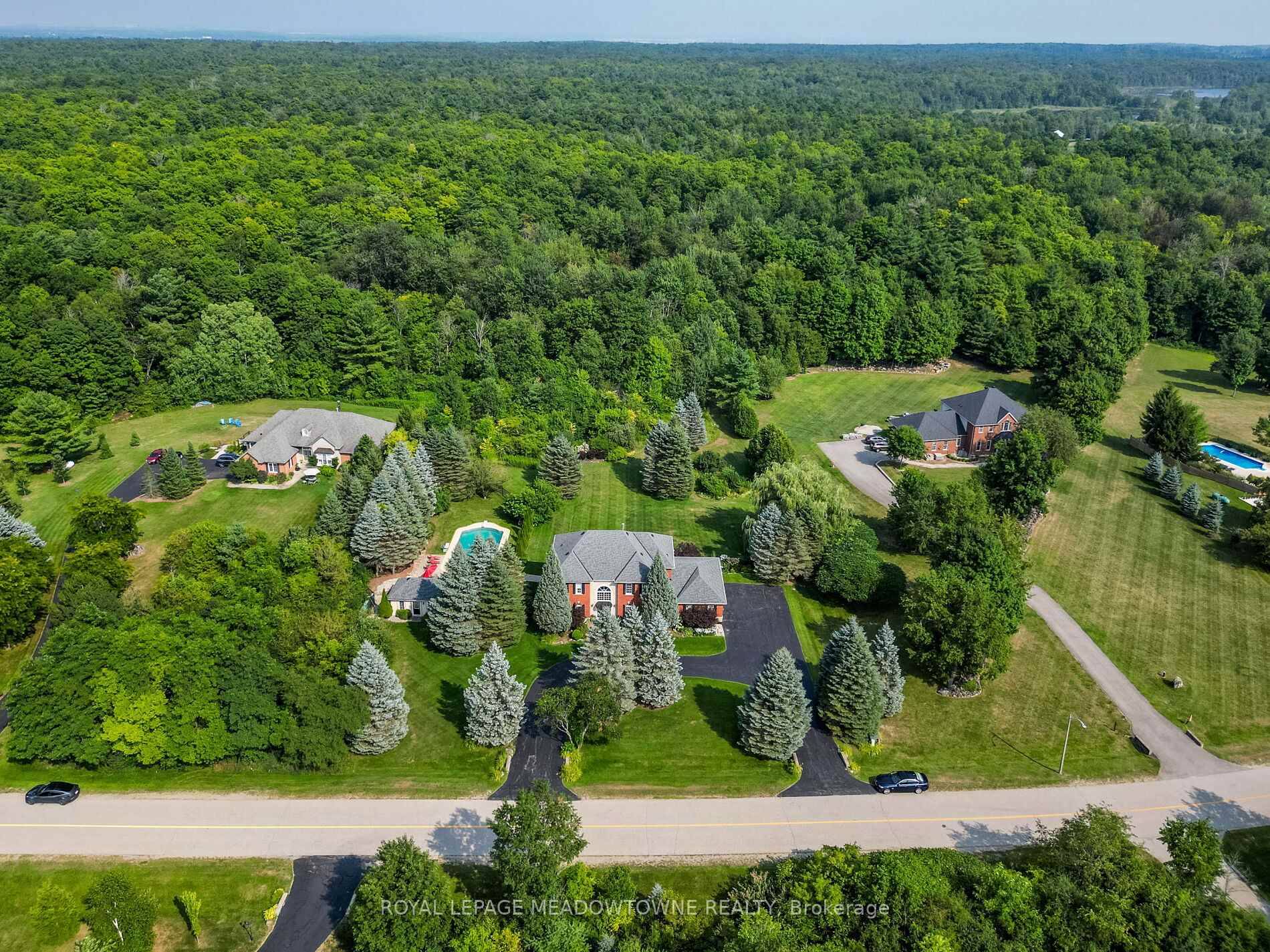 Welcome to 8 Deer Run an exceptional property in a sought after executive estate subdivision.