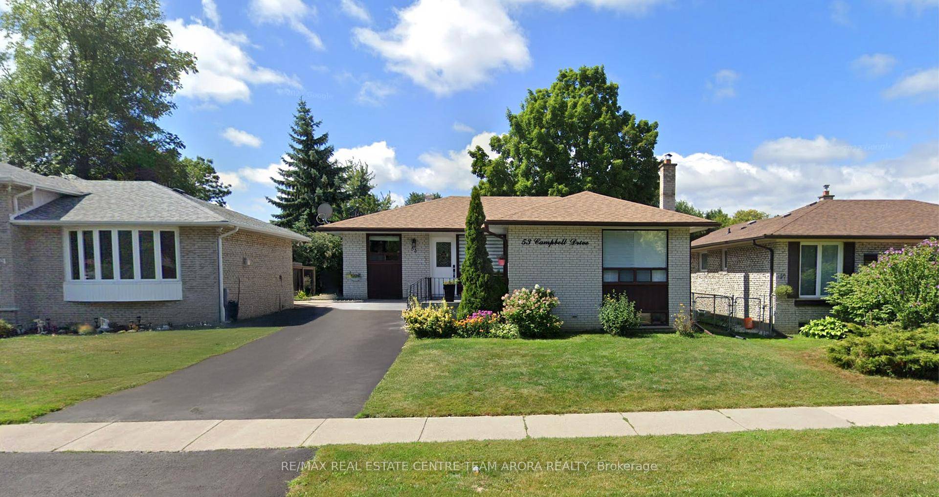 Welcome to 53 Campbell Drive, a charming detached bungalow situated on a spacious 50x100 ft lot in Brampton's desirable Northwood Park community.