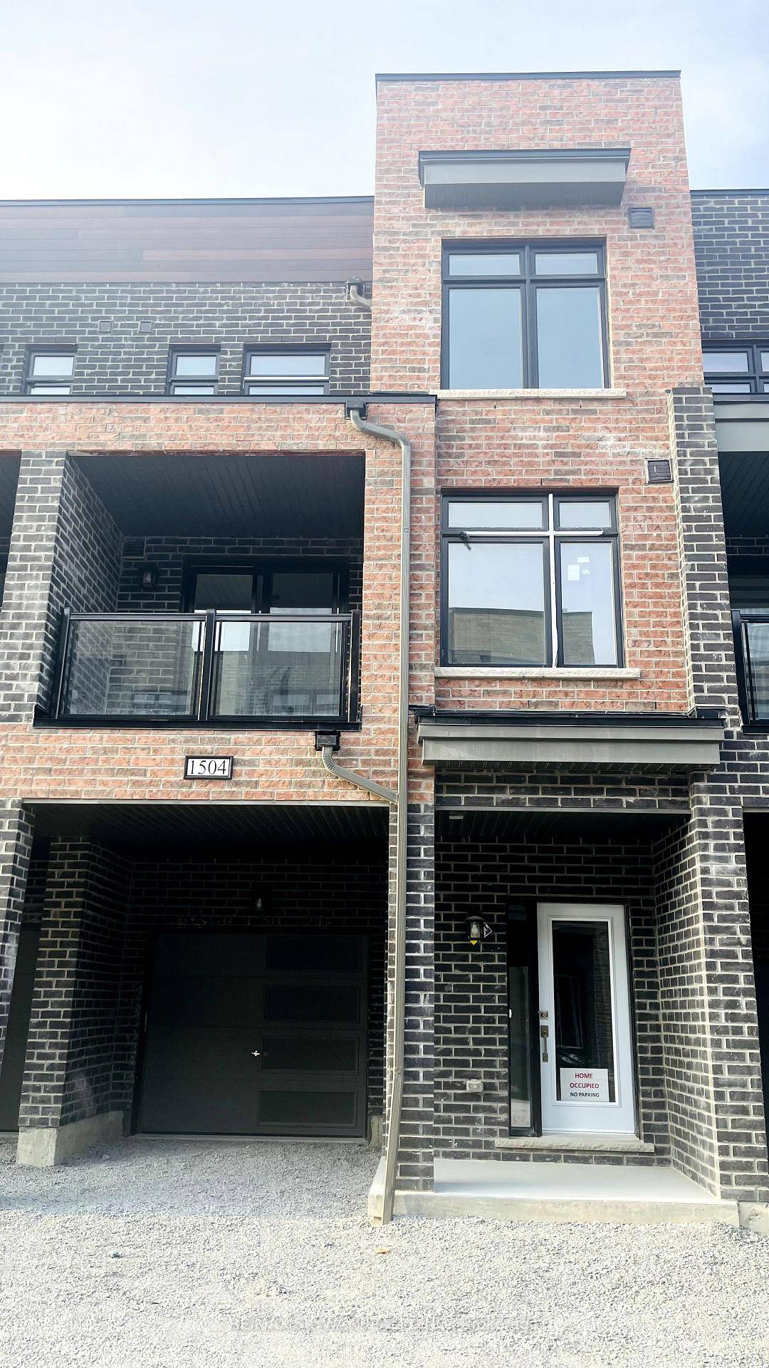 Must see An absolute stunning Brand New Townhome Available For Lease 3BR with 3WR and 2 Car Parkings.