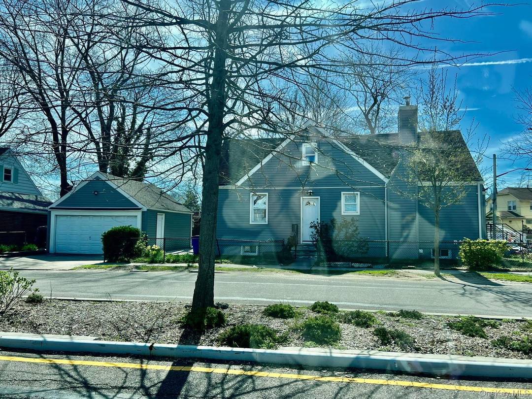 This beautiful, maintained colonial style residence offers the perfect blend of classic charm and modern functionality.