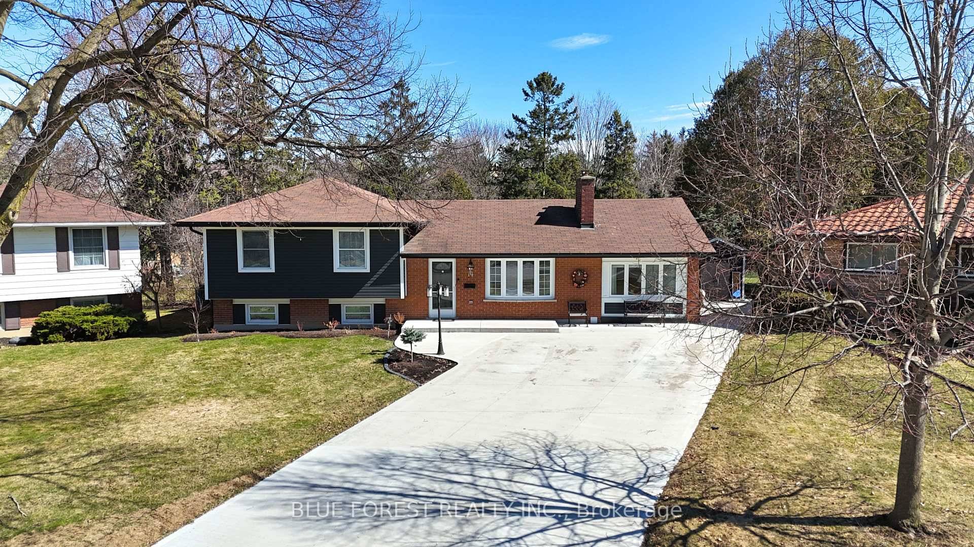 Welcome to 14 Rockingham Court A Move In Ready, Versatile Home with Incredible Potential !