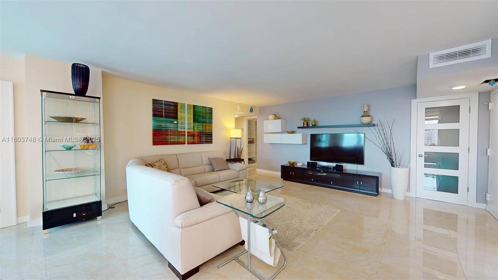 Welcome to Malaga Towers OCEAN FRONT Living in Hallandale Beach, FL !