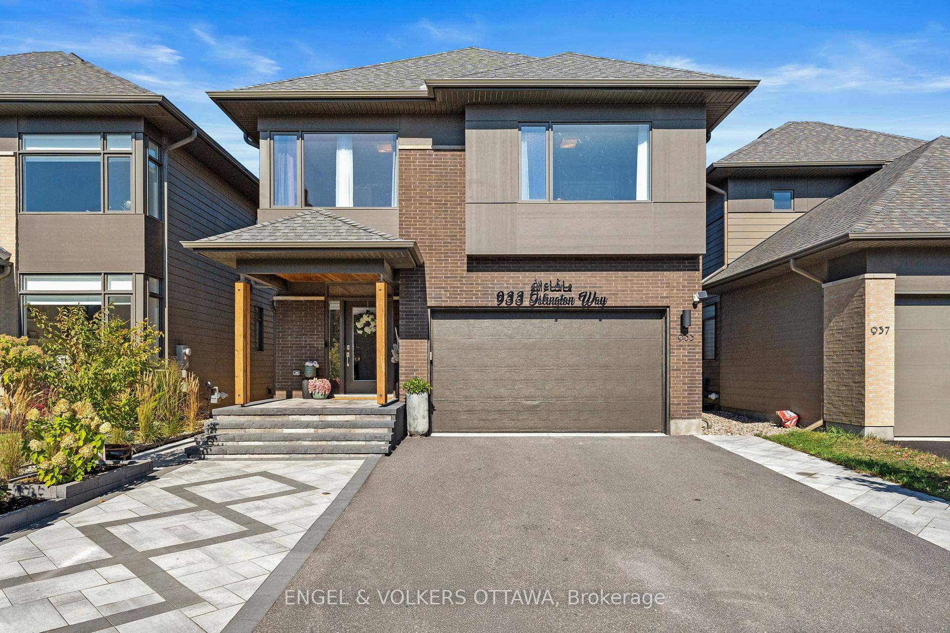 933 Islington Way offers sophisticated modern living with more than 100k in upgrades and is located in a quiet enclave of Findlay Creek.