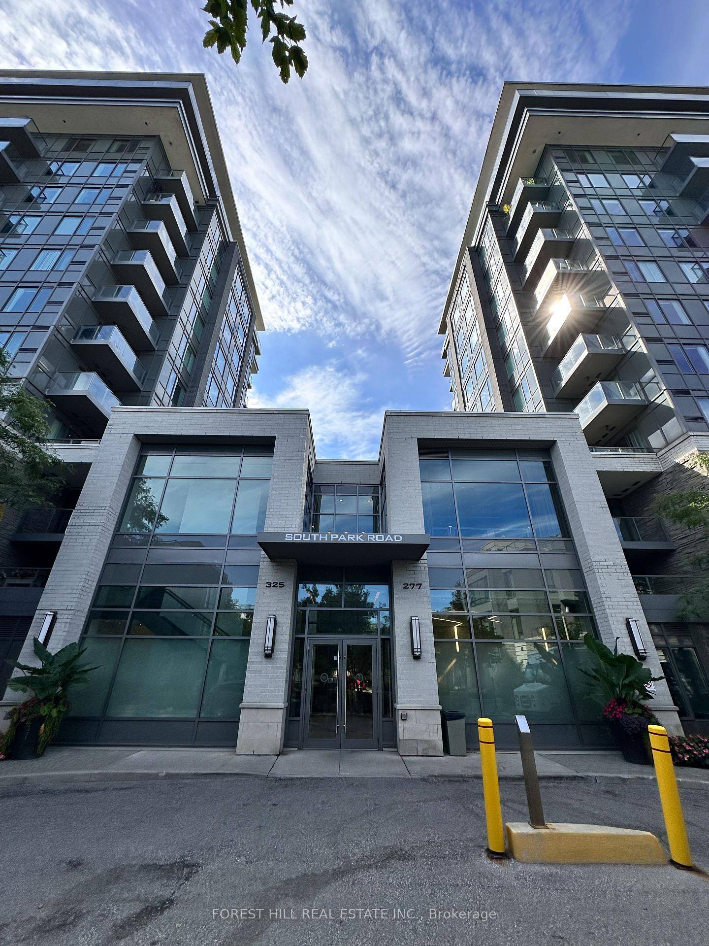 Stunning One Bedroom Plus Den in the Coveted Eden Park Building.