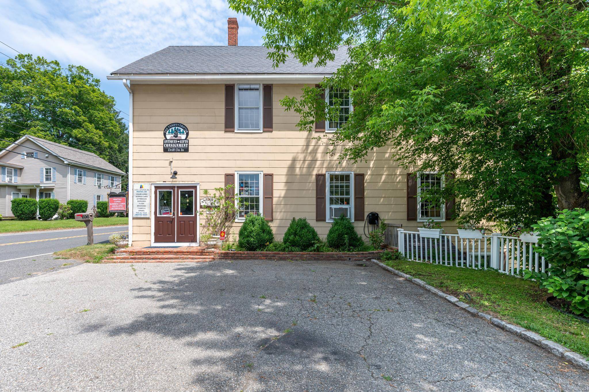 A Wonderful Oppportunity To Own This Large Multi Use Commercial And Residential Property !
