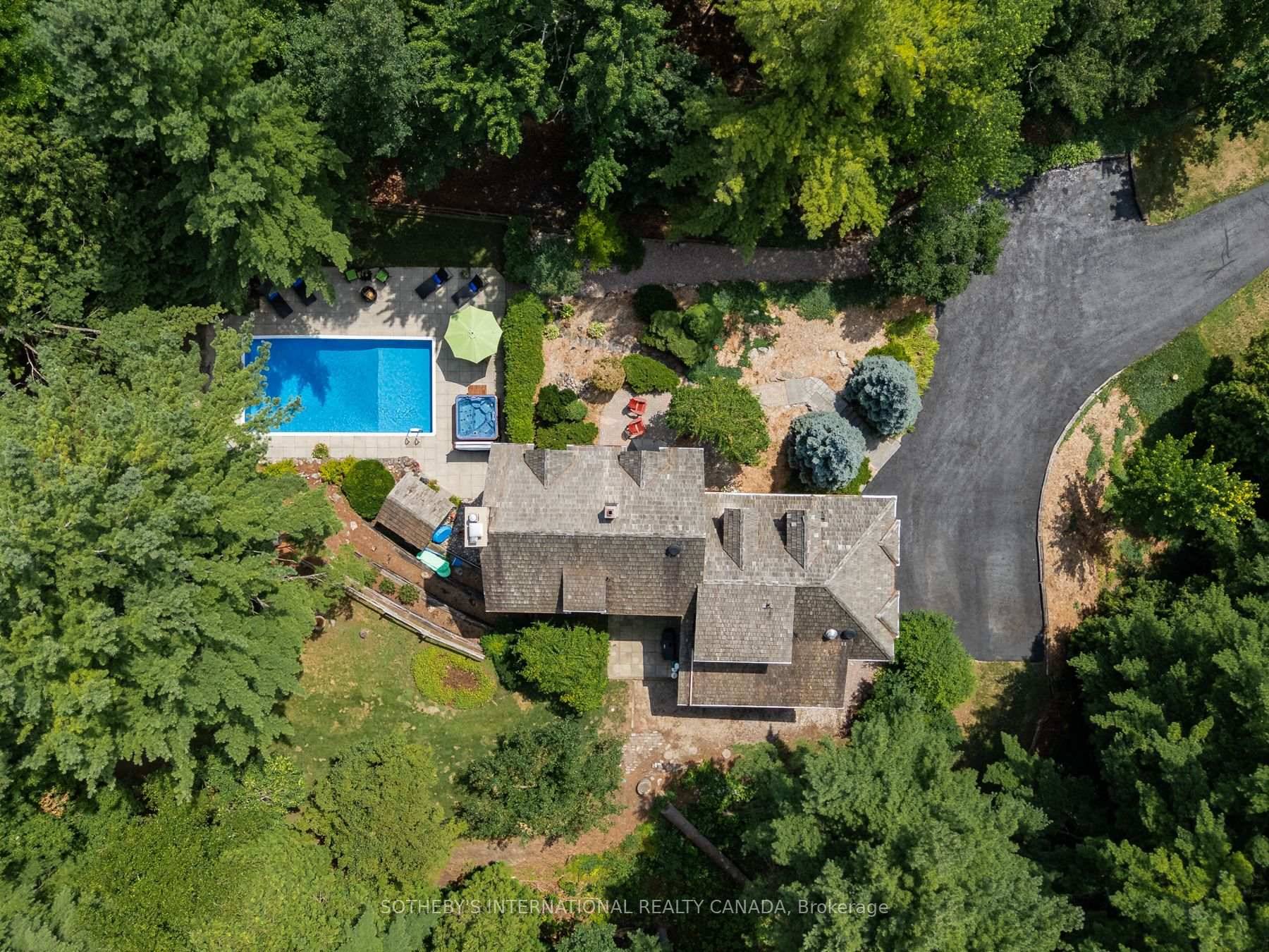 Experience the perfect blend of charm and elegance at King Township's Mulmur House.
