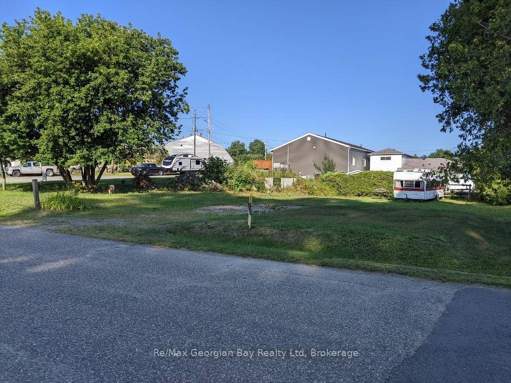 Looking to build your new home close to water access and a beach, as well as close to schools and all amenities ?