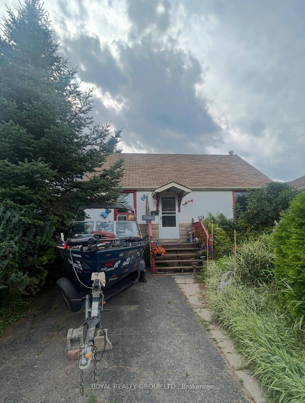 The perfect starter home or affordable rental property.